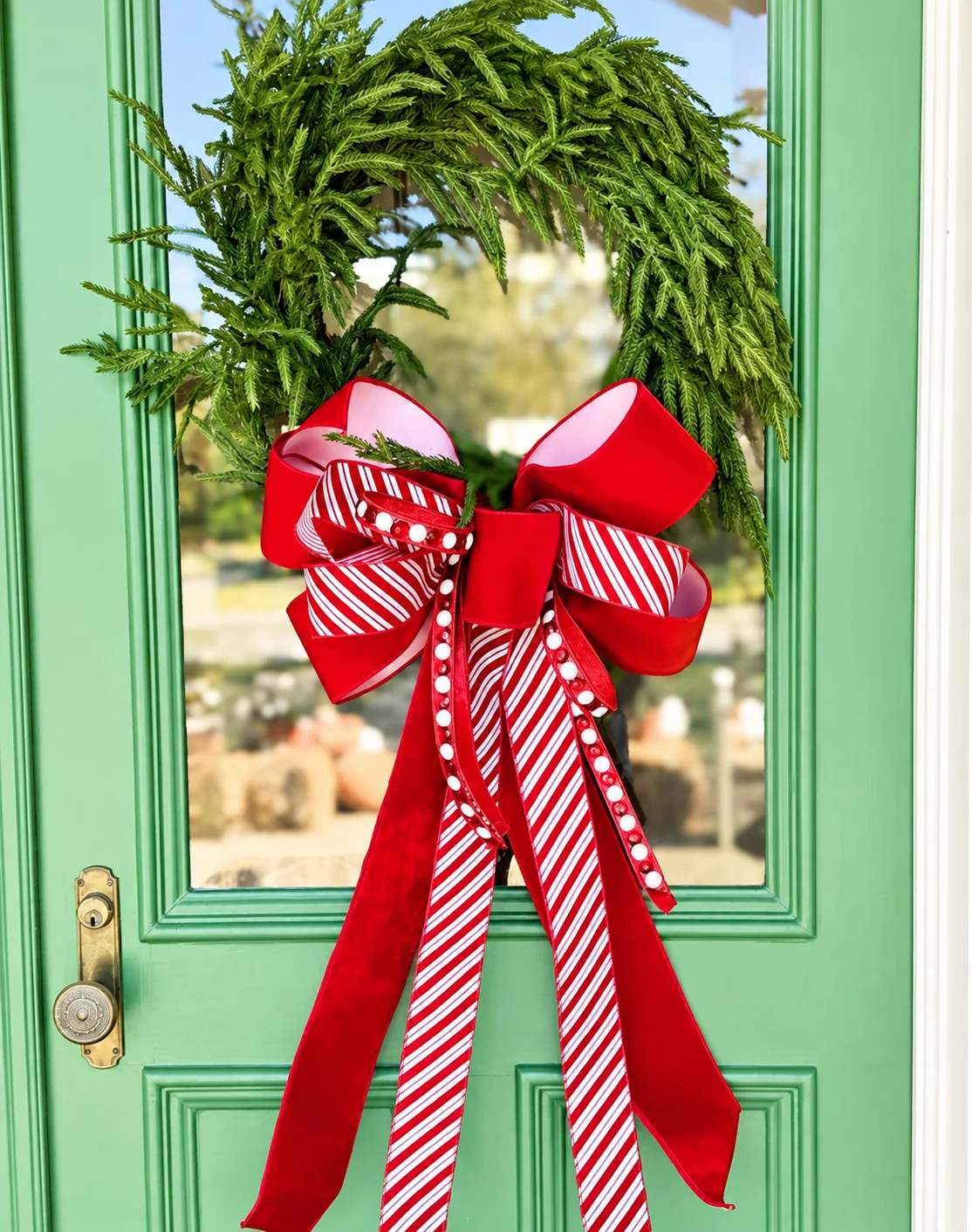 A lush wreath for an inviting entrance